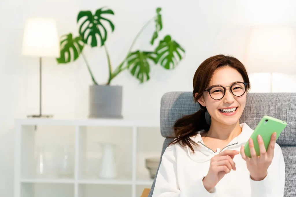 なぜ「やや弱めの度数」が疲れにくいの？