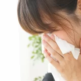 2026年花粉症を重症化させない3つの秘策！早期受診と食事で守る家族の視力